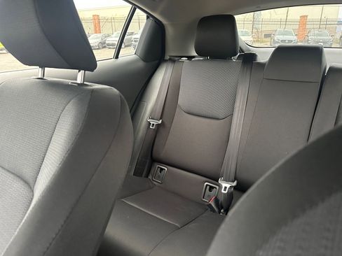 Used 2025 Toyota Prius LE image 37