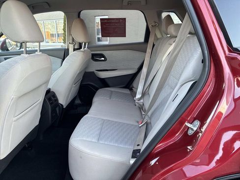 Certified 2021 Nissan Rogue SV image 15