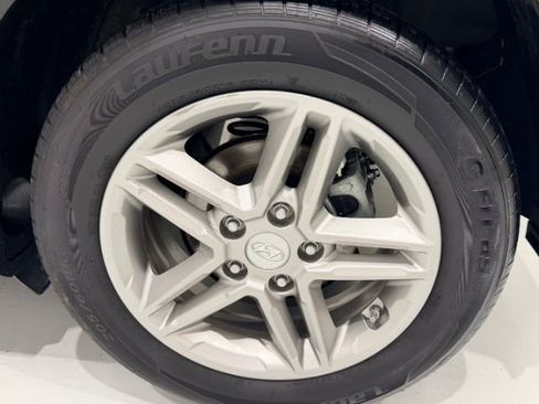 Used 2018 Hyundai Kona SE image 12