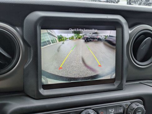 Used 2023 Jeep Wrangler Unlimited Sport AWD/4WD image 20