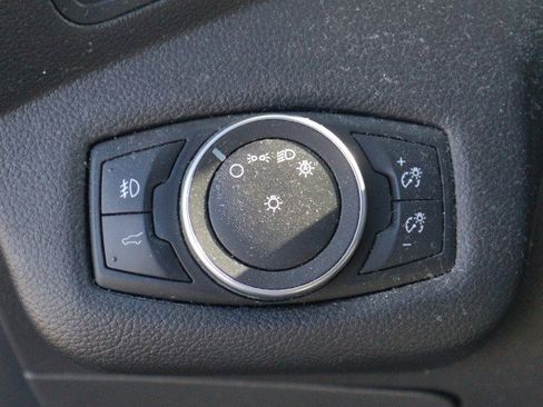 Used 2019 Ford Escape SE AWD/4WD image 16