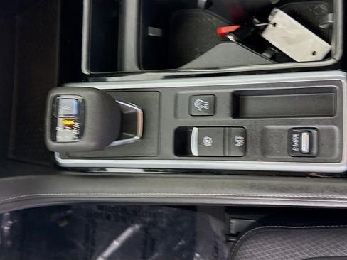 Used 2022 Nissan Pathfinder SV FWD image 20
