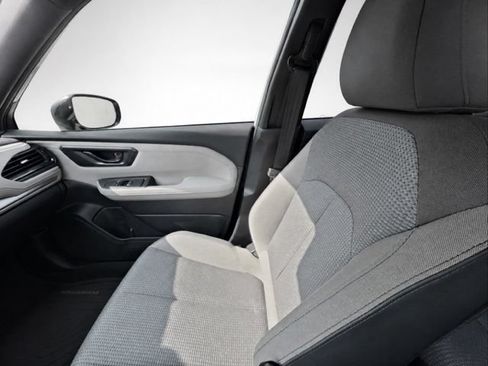 Certified 2025 Subaru Forester Wilderness AWD/4WD image 18