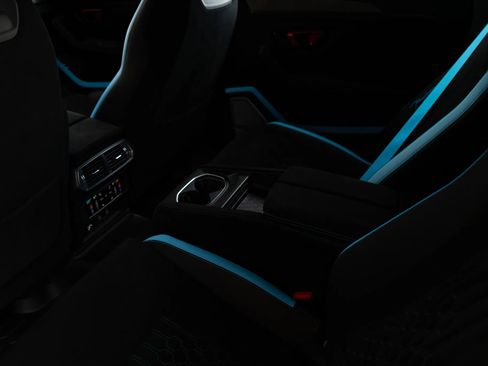 Used 2024 Lamborghini Urus Performante AWD/4WD image 68