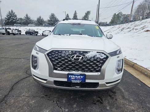 Used 2022 Hyundai Palisade Calligraphy w/ Winter Package image 2