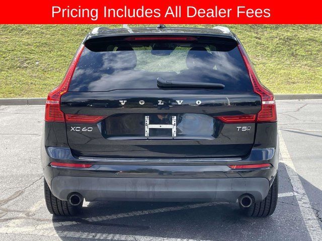 Used 2018 Volvo XC60 T5 Momentum w/ Vision Package AWD/4WD image 4