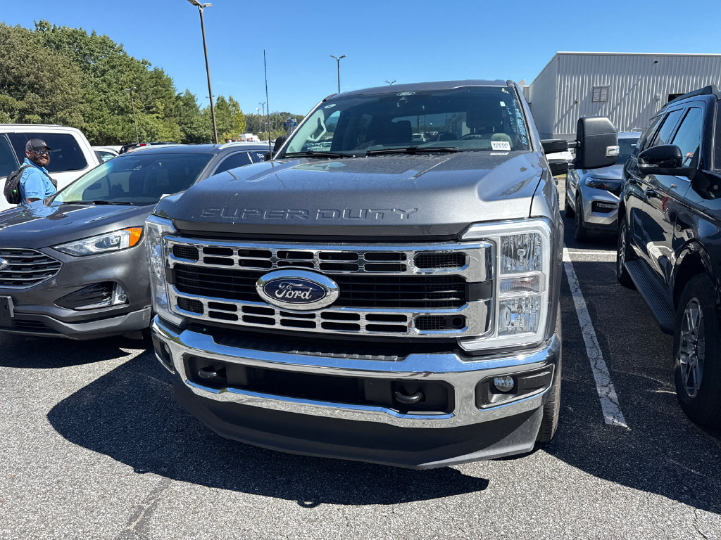 Used 2025 Ford F250 XLT AWD/4WD image 7