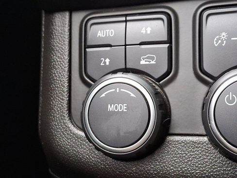 Used 2023 Chevrolet Tahoe RST image 25