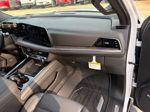 New 2026 Chevrolet Tahoe Z71 image 16