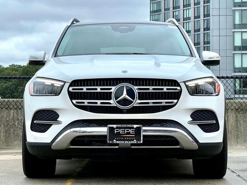 Certified 2024 Mercedes-Benz GLE 450 4MATIC image 3