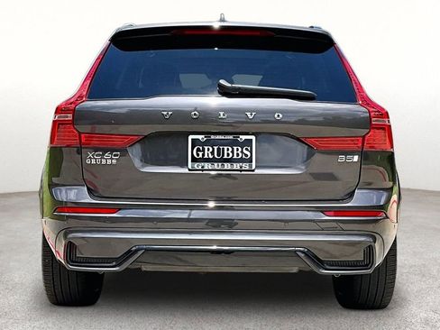 Used 2023 Volvo XC60 B5 Ultimate FWD image 5