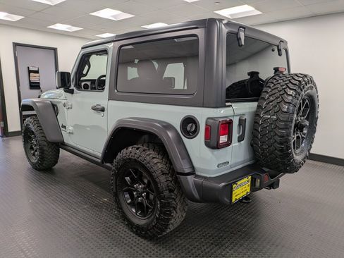 Used 2024 Jeep Wrangler Willys image 6