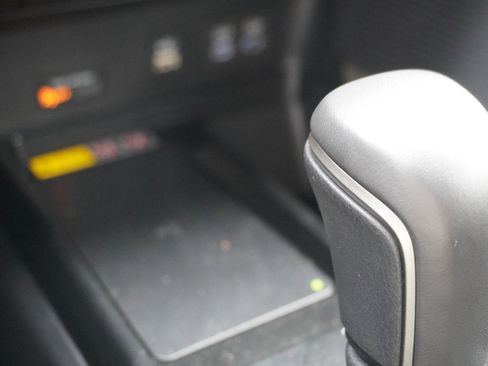 Used 2026 Toyota Camry Hybrid image 24