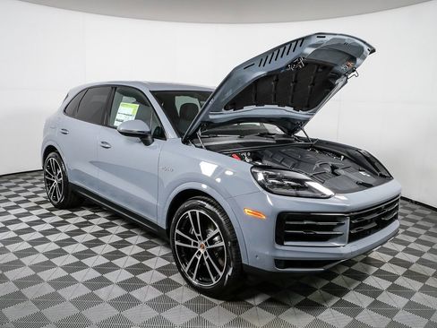 New 2026 Porsche Cayenne E-Hybrid image 37