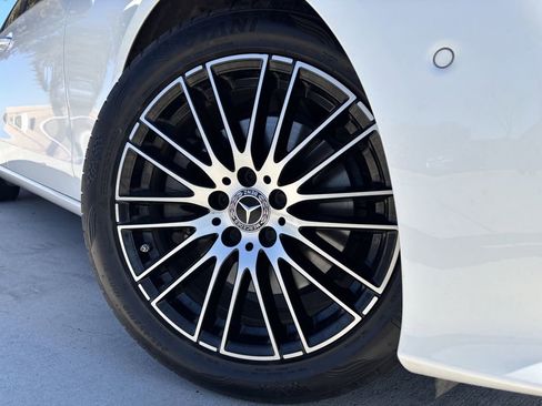 Used 2023 Mercedes-Benz C 300 C 300 image 8