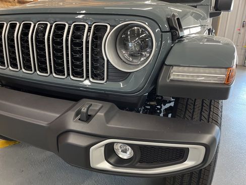 New 2026 Jeep Wrangler Sahara w/ Technology Group image 45