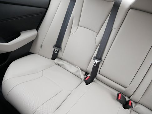 Certified 2025 Honda Accord EX-L image 12