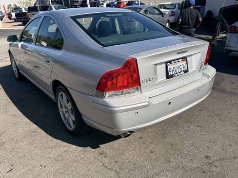 Used 2005 Volvo S60 2.5T FWD image 4