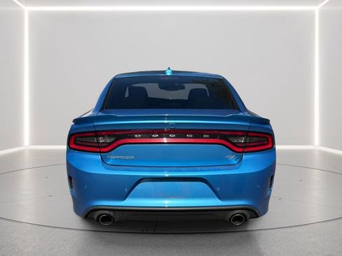 Used 2023 Dodge Charger R/T w/ Technology Group image 4
