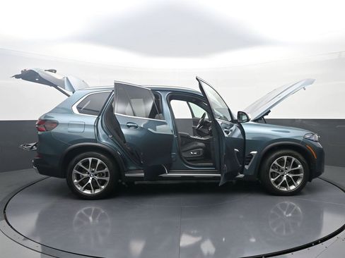Used 2025 BMW X5 xDrive40i image 45