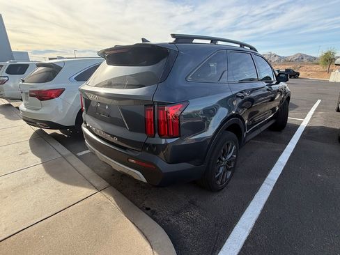 Used 2022 Kia Sorento SX Prestige image 4
