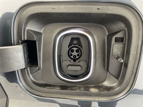 New 2026 Chevrolet Silverado EV LT image 29