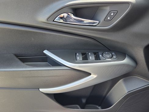 New 2026 Chevrolet Trax RS w/ Driver Confidence Package FWD image 32