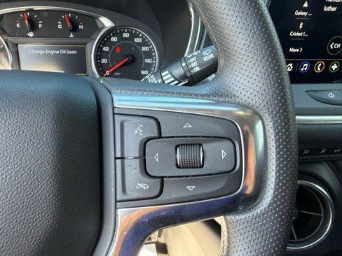 Used 2025 Chevrolet Blazer LT AWD/4WD image 9