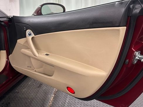 Used 2007 Chevrolet Corvette Convertible w/ Preferred Equipment Group RWD image 28