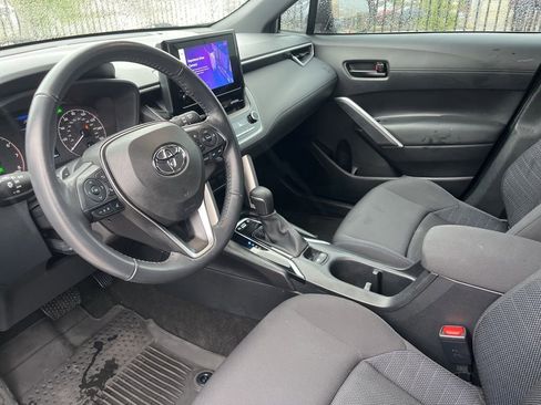 Used 2023 Toyota Corolla Cross AWD Hybrid image 19
