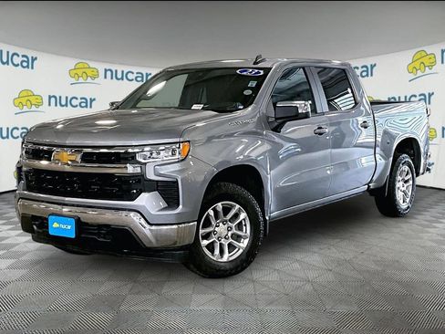 Used 2023 Chevrolet Silverado 1500 LT AWD/4WD image 3