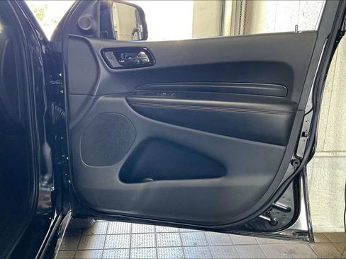 Used 2025 Dodge Durango GT RWD image 22