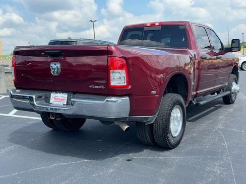 Used 2024 RAM 3500 Tradesman w/ Chrome Appearance Group AWD/4WD image 3