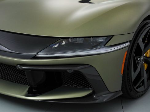 Certified 2025 Ferrari 12Cilindri image 17