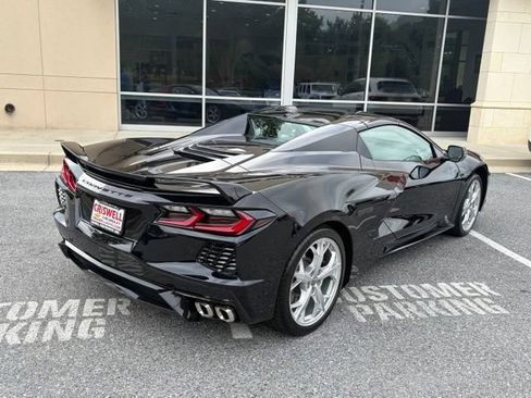 Used 2021 Chevrolet Corvette Stingray Premium Conv w/ Z51 Performance Package RWD image 9