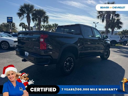 Used 2022 Chevrolet Silverado 1500 ZR2 w/ Technology Package image 8