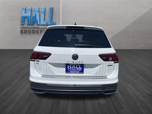 Certified 2024 Volkswagen Tiguan SE AWD/4WD image 4
