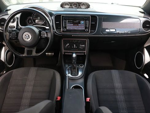 Used 2014 Volkswagen Beetle R-Line FWD image 21