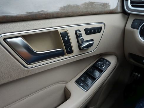 Used 2015 Mercedes-Benz E 350 Sedan image 36