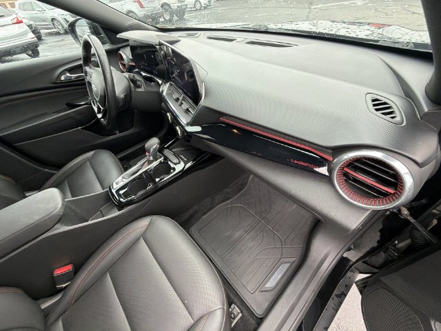 Certified 2024 Chevrolet Trax RS w/ Sunroof Package FWD image 30