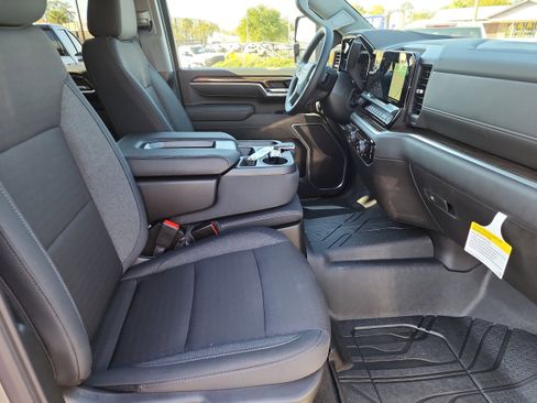 New 2026 Chevrolet Silverado 3500 LT w/ All Star Edition image 9