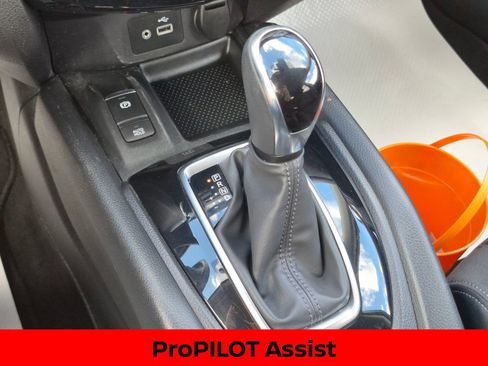 Certified 2019 Nissan Rogue SV w/ Premium Package AWD/4WD image 23