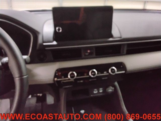 Used 2025 Honda Pilot Touring image 12