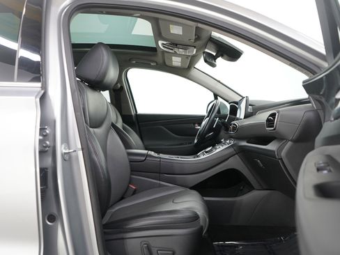 Used 2023 Hyundai Santa Fe SEL w/ Premium Package image 11