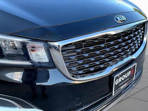 Used 2019 Kia Sedona LX FWD image 29