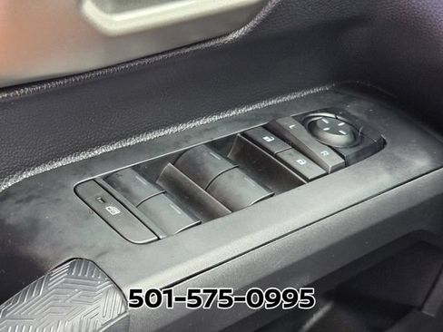 Used 2024 Toyota Tacoma TRD Off-Road AWD/4WD image 33