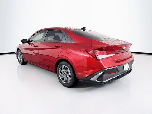 Used 2024 Hyundai Elantra SEL FWD image 7