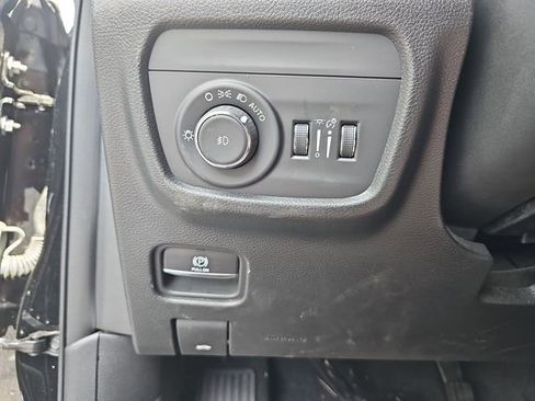 Used 2023 Jeep Grand Cherokee Limited w/ Trailer Tow Prep Group (B) image 25