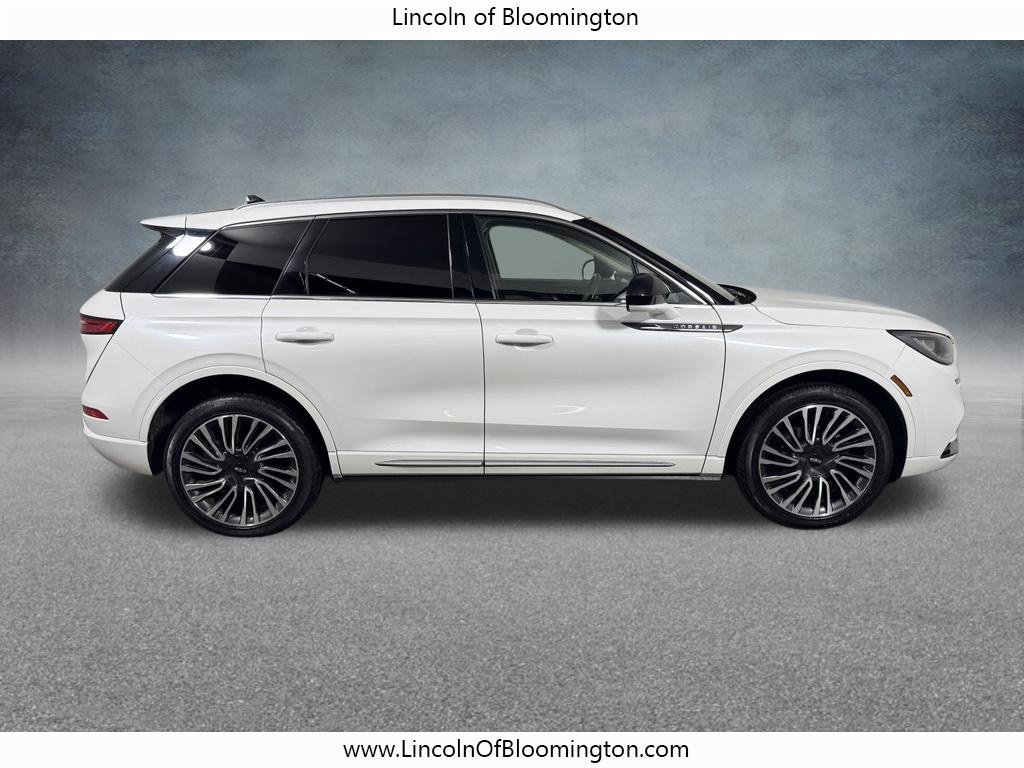 Certified 2022 Lincoln Corsair AWD w/ Premium Package image 9