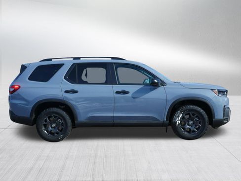 New 2026 Honda Pilot TrailSport image 8
